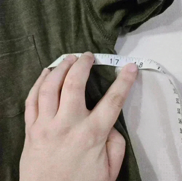 A.N.A. hunter green short sleeve tee! - Picture 4 of 5